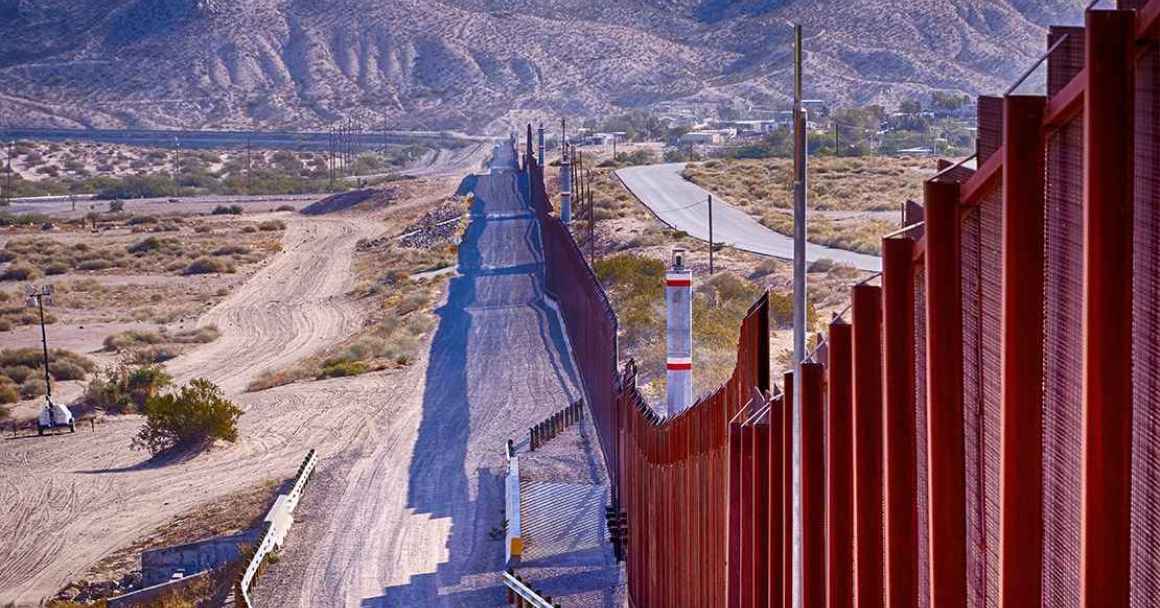 Photo of U.S.-Mexico border